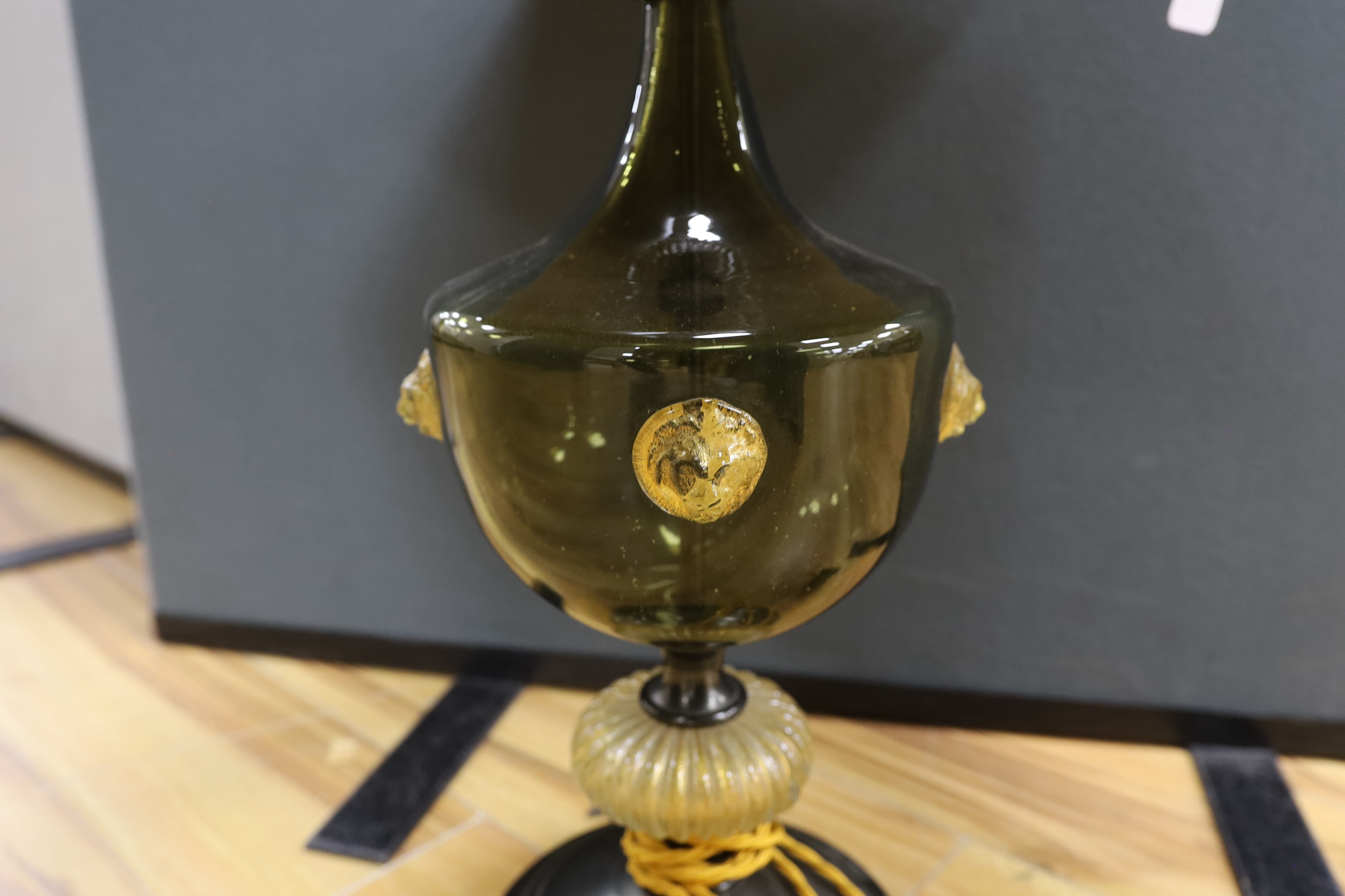 A Murano glass table lamp with shade, 80cm high